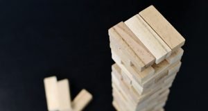 visoka-kula-drveni-blokovi